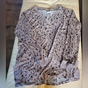 Maurices gray printed sweater size medium